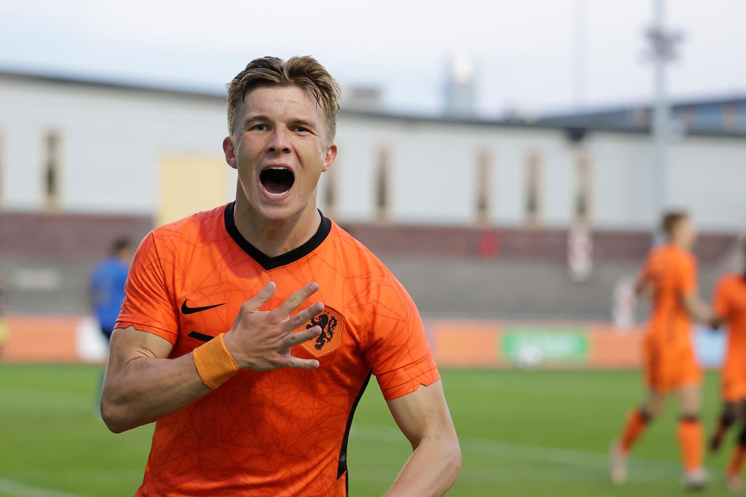 Iggy Houben in selectie Oranje Onder 19 jaar en schuift door naar Jong PSV
